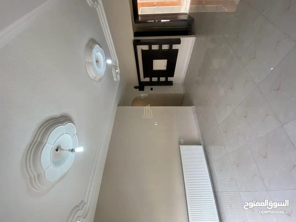 في أجمل مناطق طبربور شقة طابق أول 150م بتشطيبات مميزة وسعر مغري / ref 9517