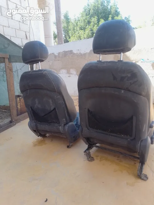 كراسي xd  للبيع بحاله متوسط