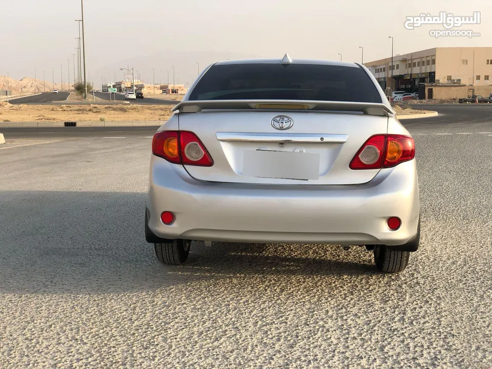 تويوتا كورولا 1.6L 2009  خليجي  سيارة في قمة النظافة وجاهزه للتسجيل