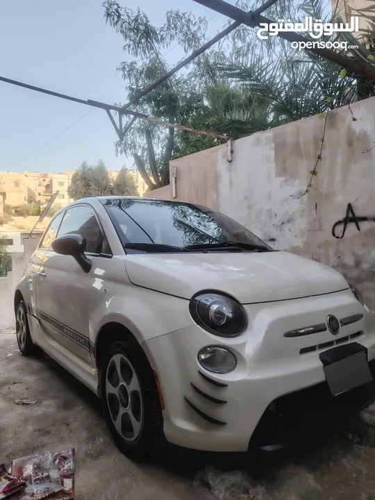 Fiat 500e bacig sport فيات كهربائية بالكامل سبورت بكج