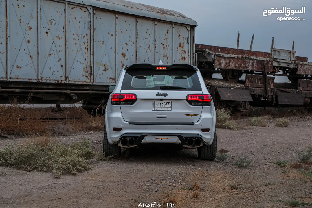 Jeep trackhawk