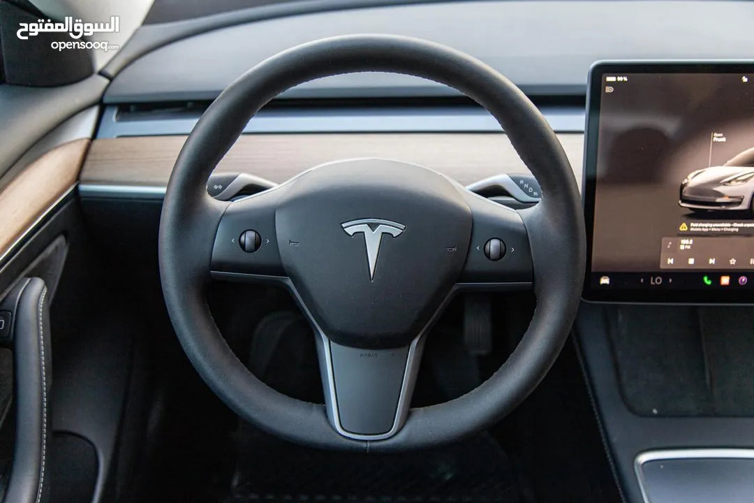 تيسلا model 3  tesla 2023 ستاندر  فحص كامل بحاله الوكاله  لون فيراني