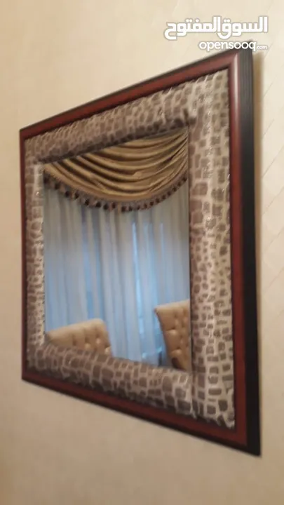 مرايه جداريه
