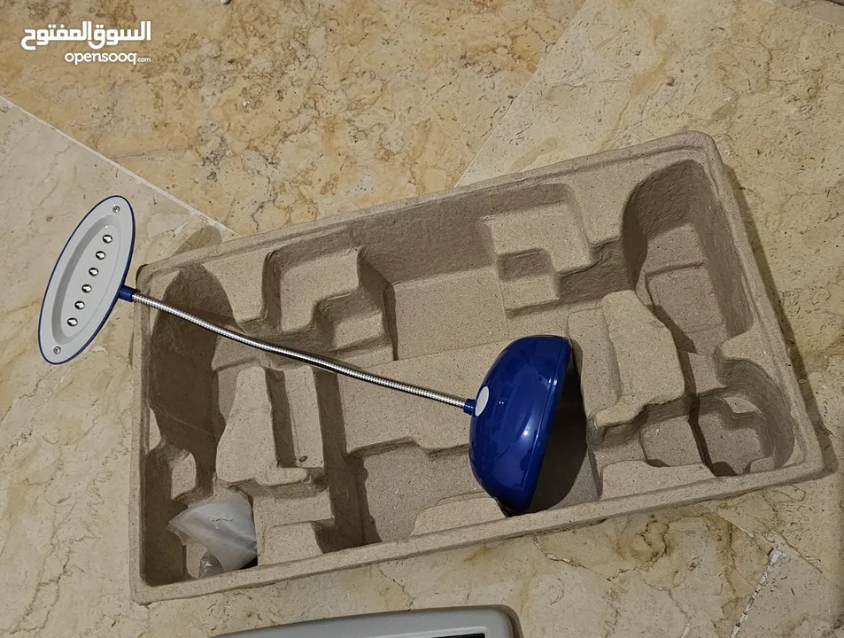 مصباح القراءة LED بالطاقة الشمسية