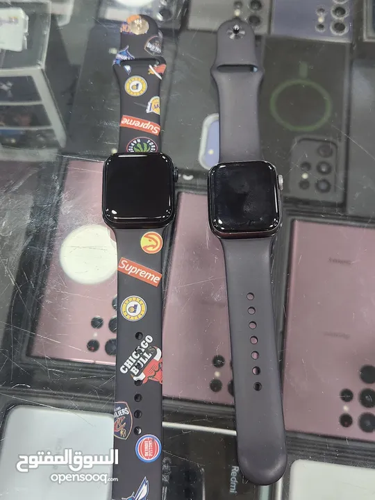 Apple watch se2 بحالة ممتازة بسعر مميز