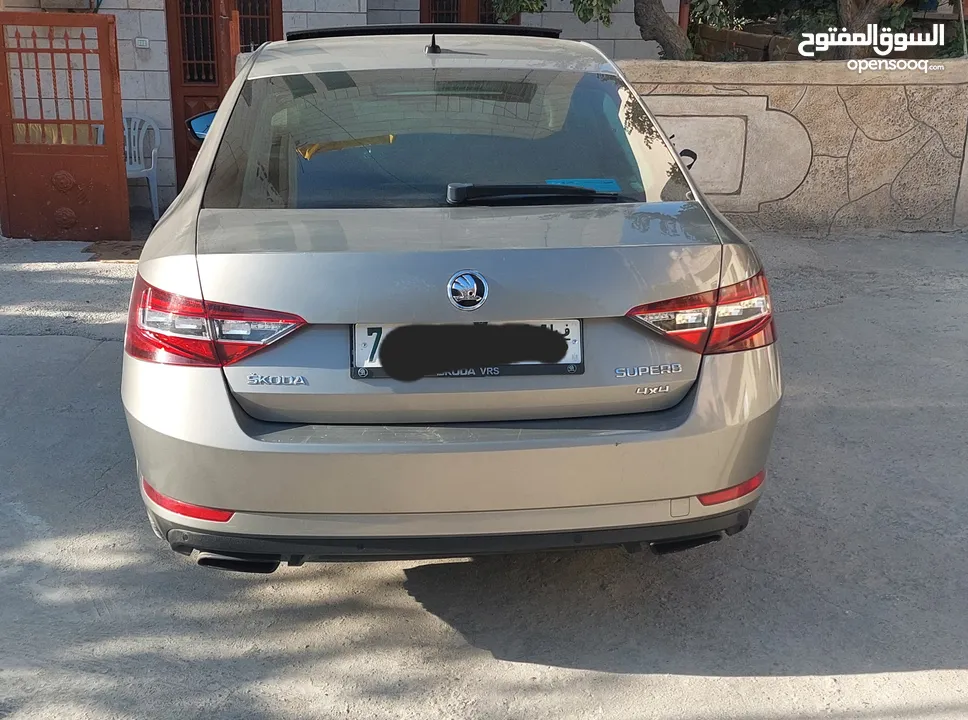اسكودا سوبير بنزين 2018 قوه 2000 4x4 قوه 280حصان بانوراما  نقطه عمياء خروج عن المسار فل الفل بصمه