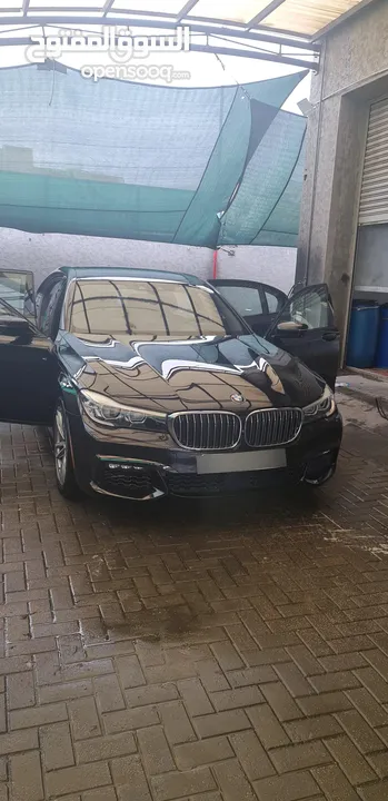 سيارة BMW 740e 2017