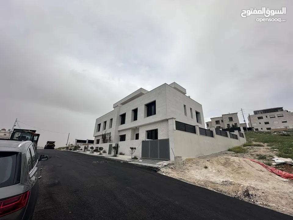 الظهير، فيلا  من المالك مباشرة بناء خاص وليس تجاري ( السعر فقط في الموقع حصرا )
