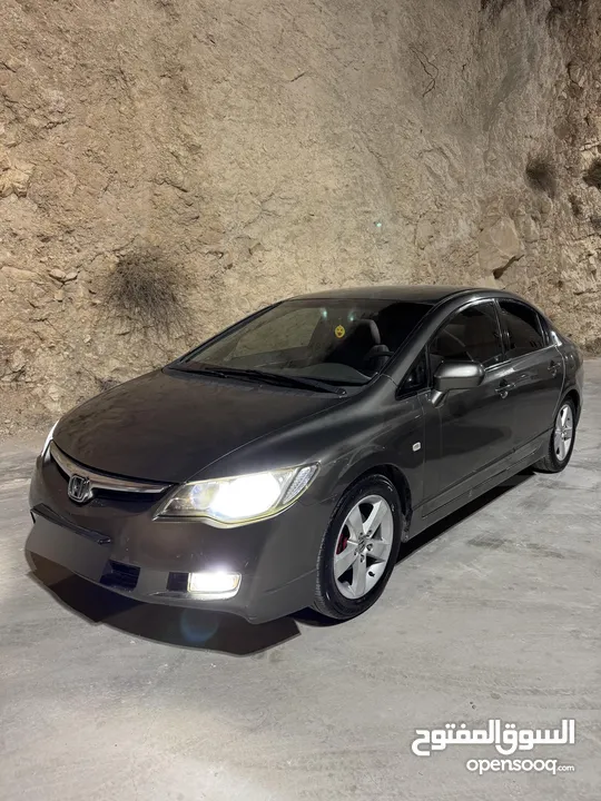 هوندا سيفيك 2008 للبيع او للبدل حسب النوع  والدفع فقططط كااااااااش