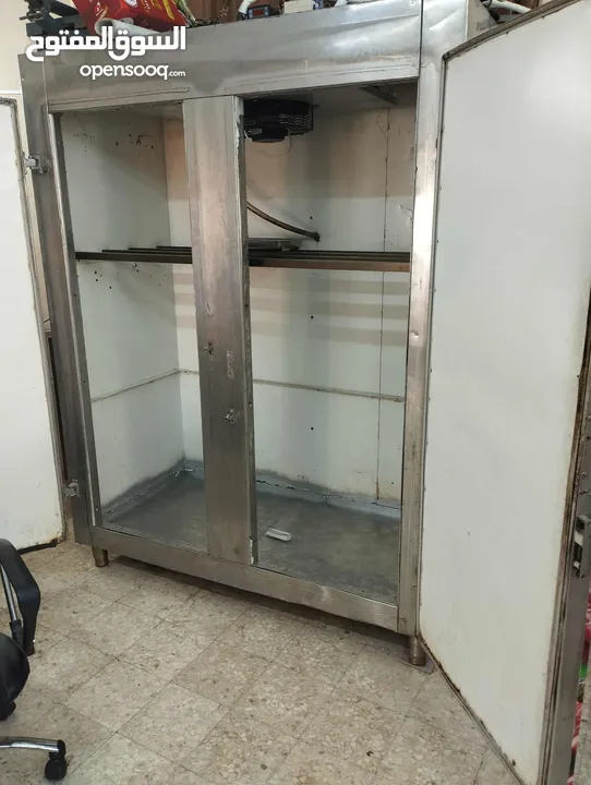 ثلاجات للبيع