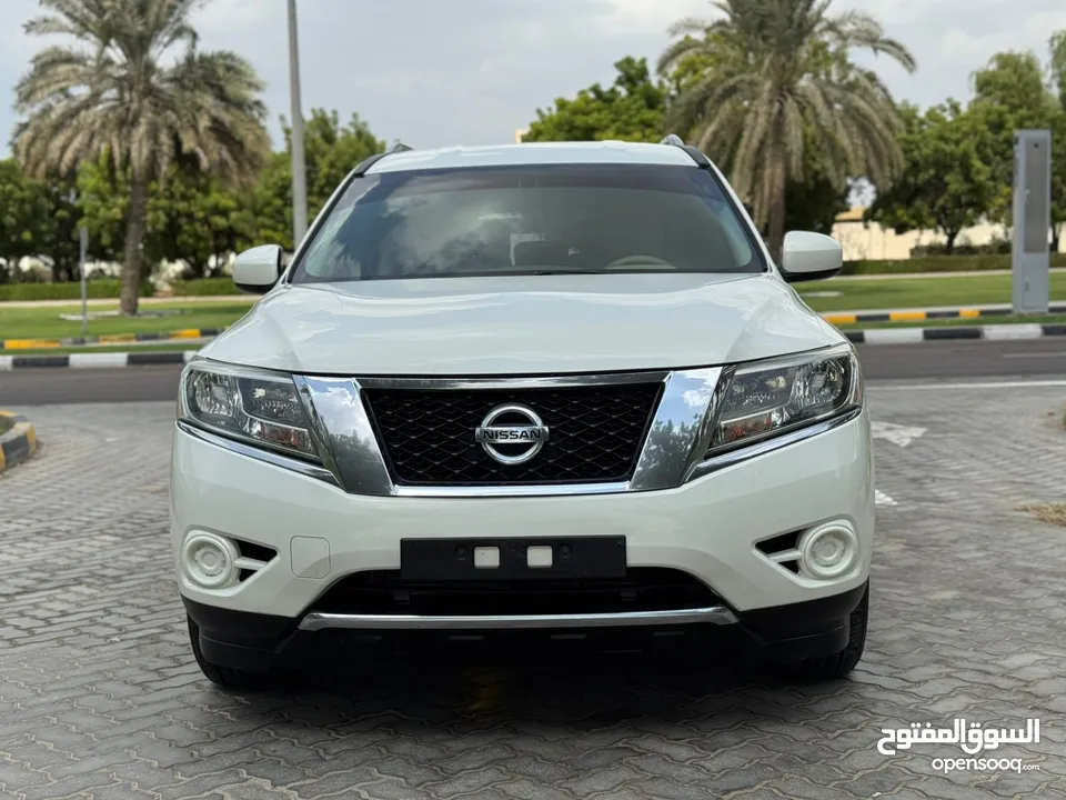 NISSAN -  PATHFINDER - 2014 -  VERY GOOD CONDITION -  GCC