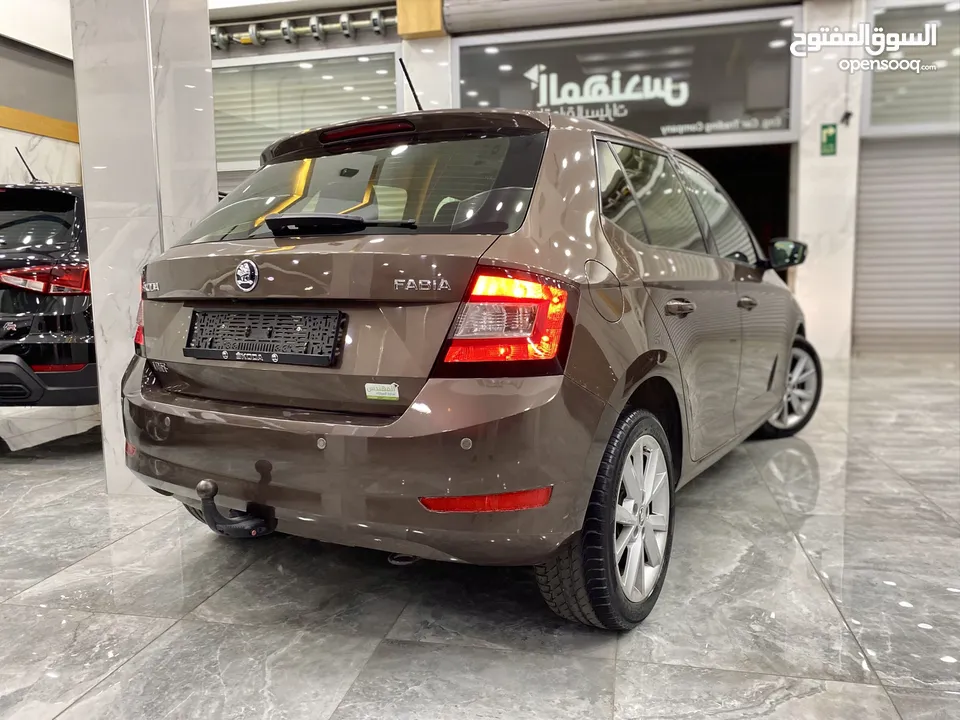 سكودا فابيا اوتوماتيك باللون البني المميز  2020 ترخيص 2019