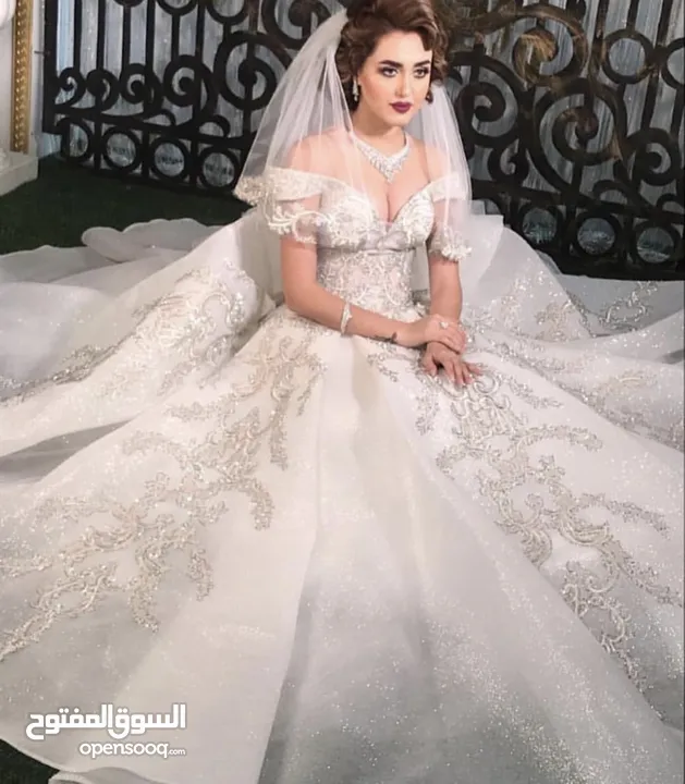 بيع فساتين زفاف سعودية وتركية