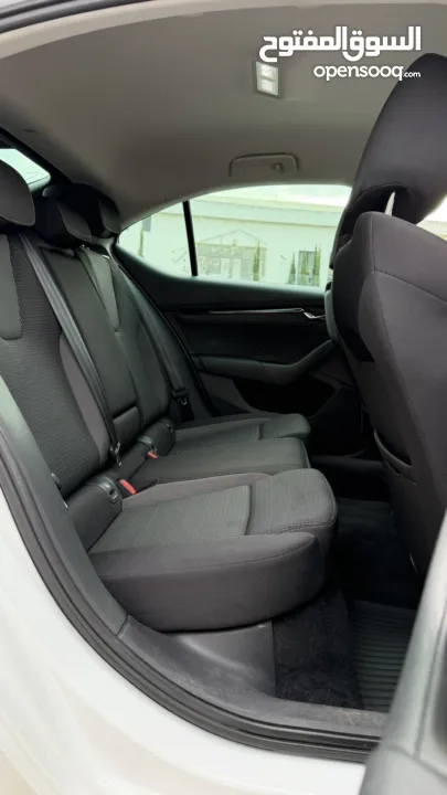 سكودا اوكتافيا ترخيص 2022 محرك 2000 ديزل جير أوتوماتيك 150 حصان