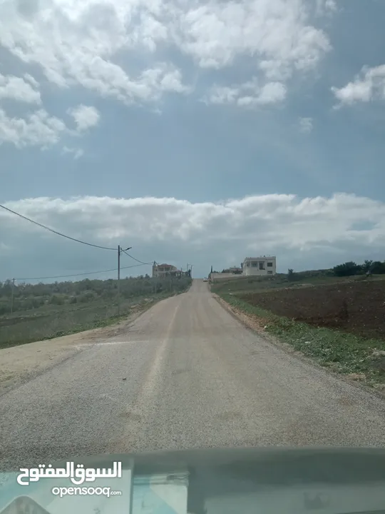 ارض سكنيه قرب مثلث حور فوعرا للبيع بسعر مغري