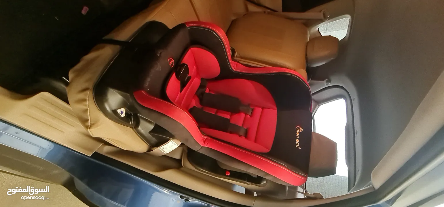 Car seat ( Mon ami )