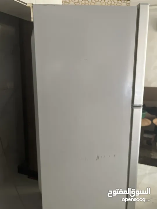 Hitachi ثلاجة