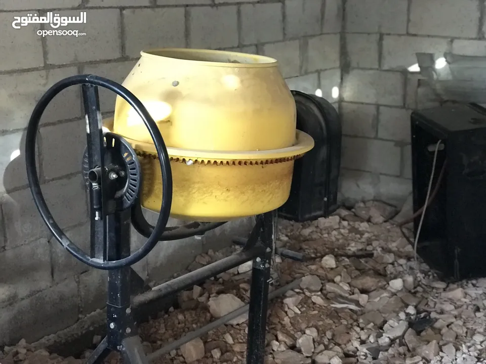 خلاط اسمنت كهربائي