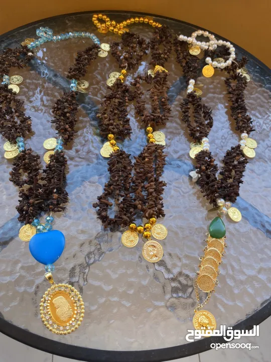 دلات قهوة وفناجين ومناديل ام العريس وغيرها