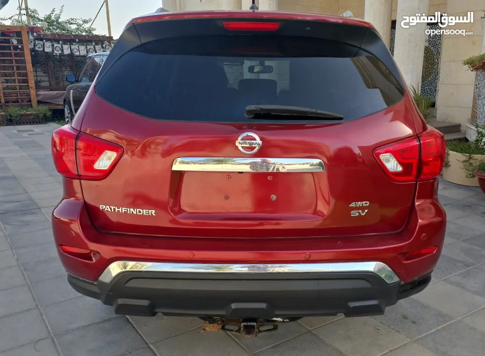 Nissan Pathfinder SV 2017