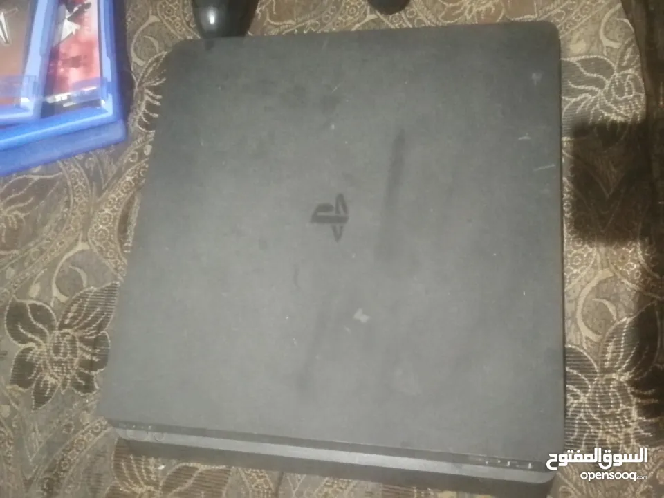 بلاستيشن 4 مع ايد و 7دسكات