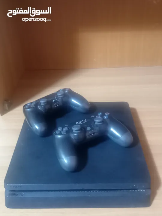 Ps 4 slim 150JD