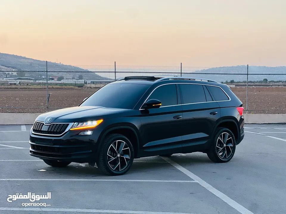 سكودا كودياك  فل الفل فتحة سقف بانوراما 190 حصان  4x4- /2020  دفع رباعي عداد قليل 30000
