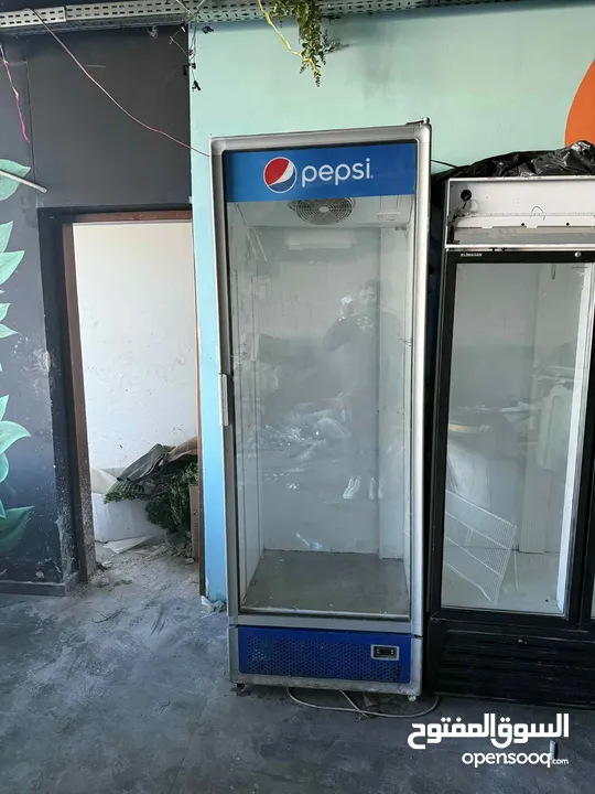 ثلاجات مطعم مستعملة لمدة بسيطة