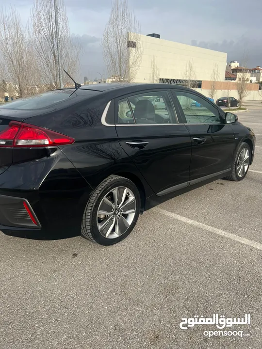 Black Hyundai Ioniq 2017