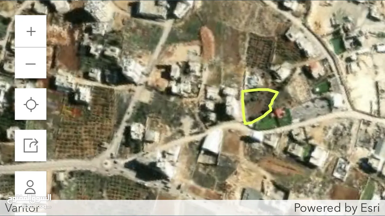 جزء من قطعة أرض للبيع في رفات (700)متر بالقرب من شارع الرائيسي