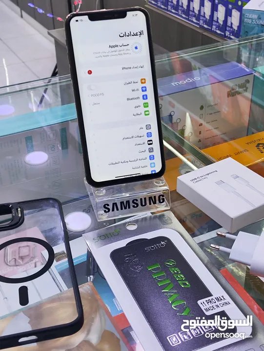 تفاح الاصلي  iPhone 11 pro max جيجا 64 و 256 بطارية مشكل مغير شاشة اصلية كفر ولزقه وشاحن