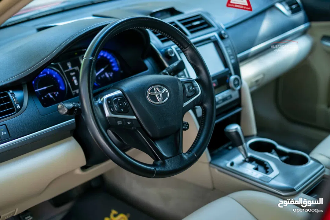 TOYOTA CAMRY – FULL OPTION 2017 RED BEST PRICE EXCELLENT CONDITION