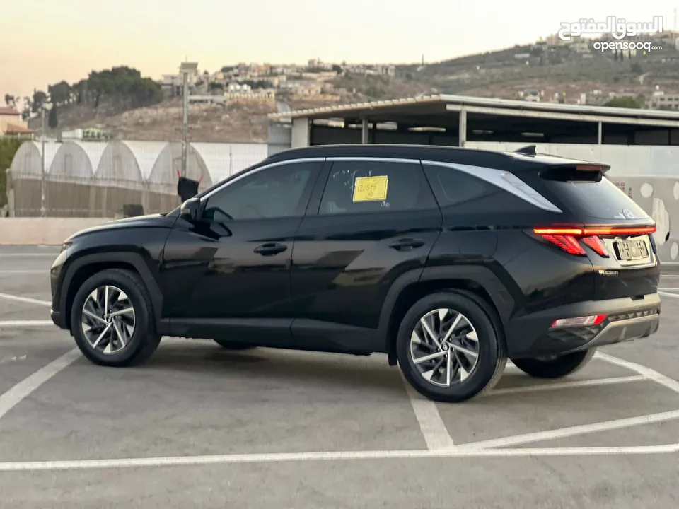 هونداي توسان/2022 فل الفل بدون فتحة سقف  2x4 ///240Hp بنزين + كهرباء  ( Haybrid) 1600cc