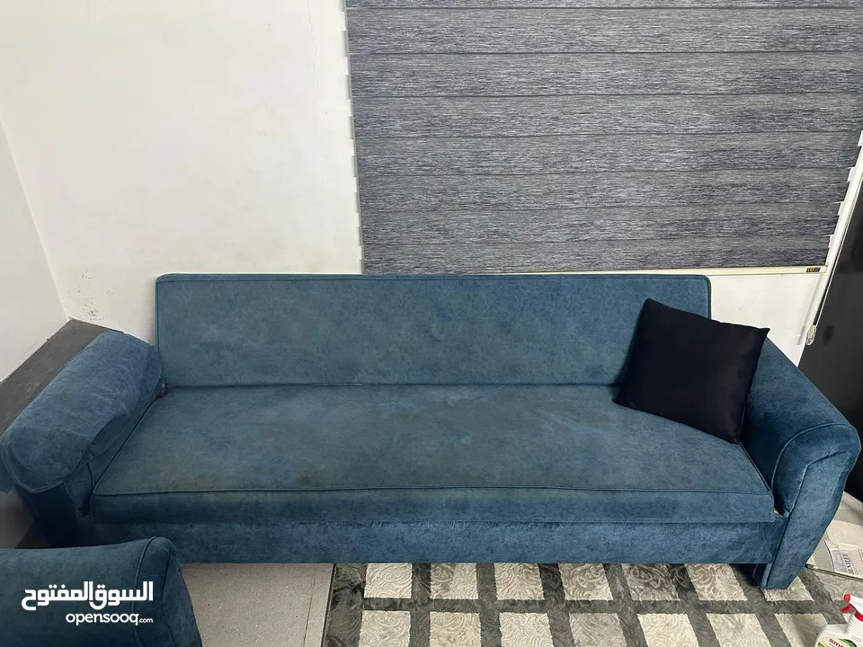 صوفا عدد2 للبيع قابل للثني لتصبح سرير