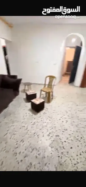 شقة لإيجار في منزل وليس إسكان