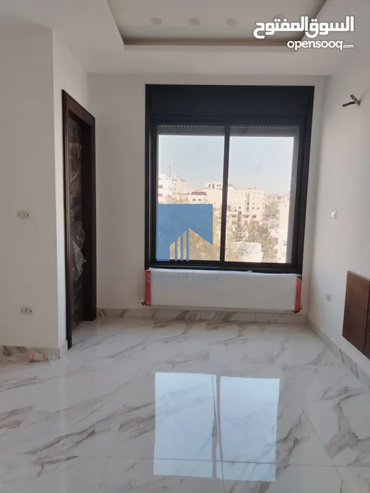 شقة فاخرة للبيع في خلدا  - خلف المستشفى السعودي طابق ثاني 210م تشطيب سوبر ديلوكس لم تسكن