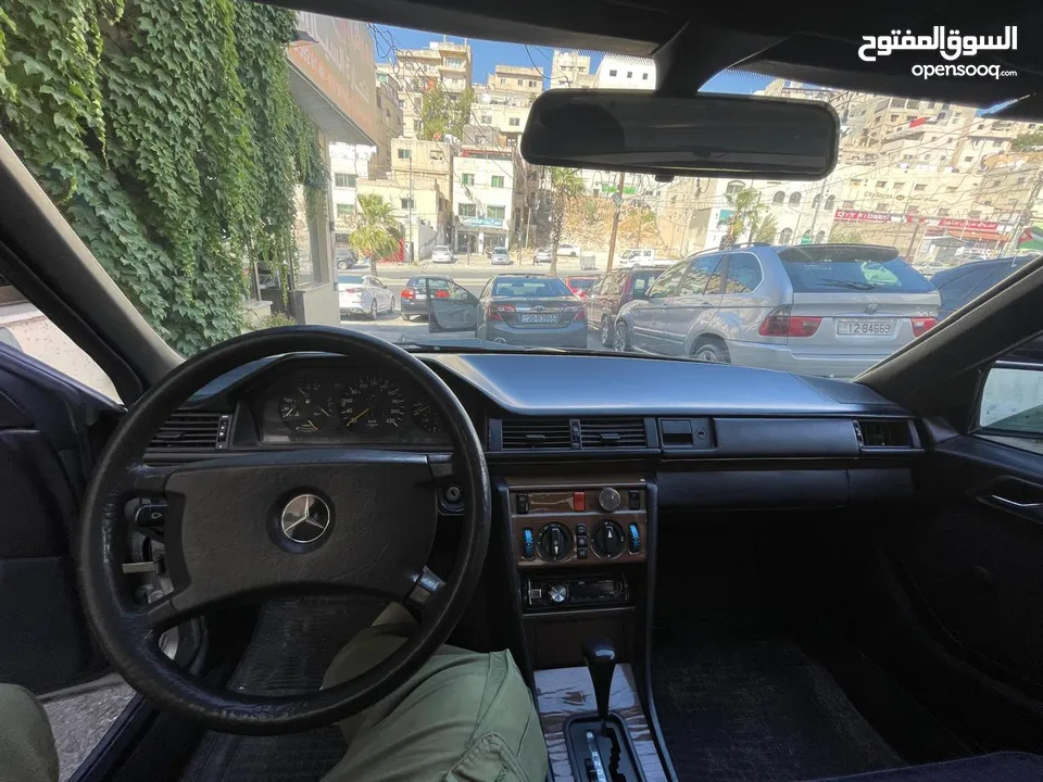 مرسيدس بطة 1990 فل مع فتحة الفل بحالة الوكالة للبيع