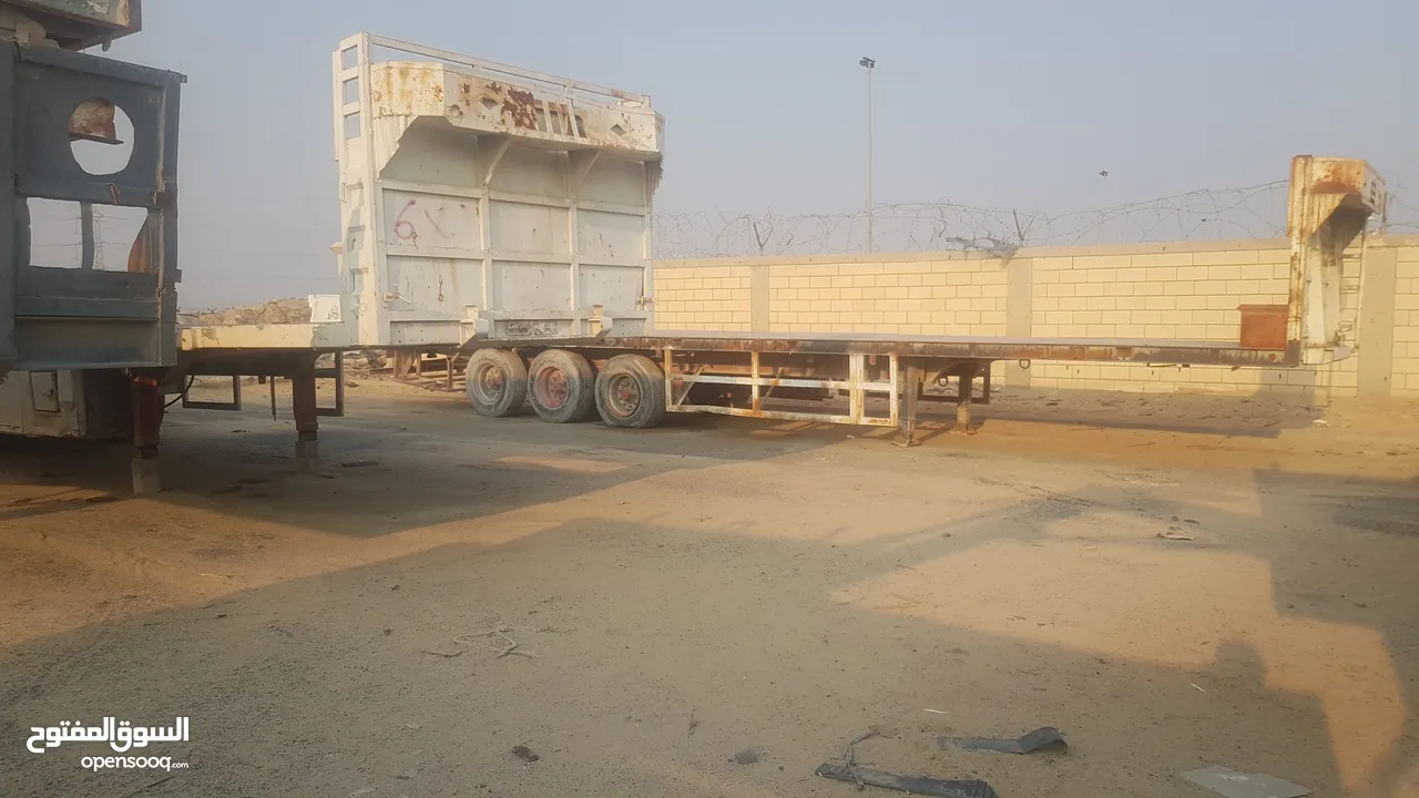 للبيع سطحه طب و3 دنجل