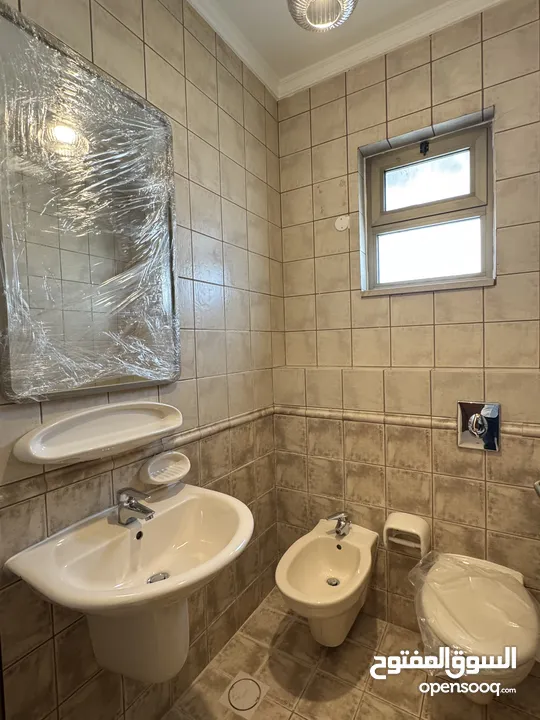 شقة 3 غرف نوم باطلالة رائعة في عبدون  ( Property 43136 )-175084200