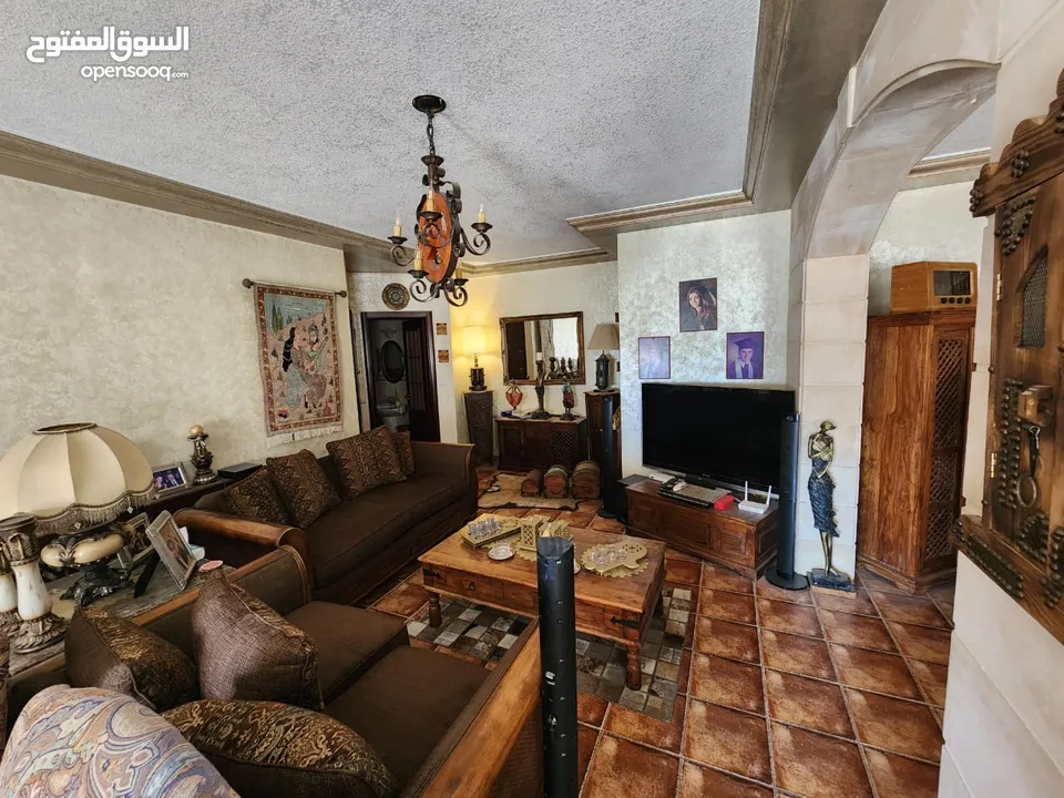 شقة استثمارية للبيع في ام اذينة - REF: 14673