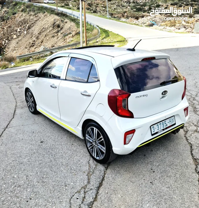 كيا بيكانتو 2018 GT  فل فتحه سقف