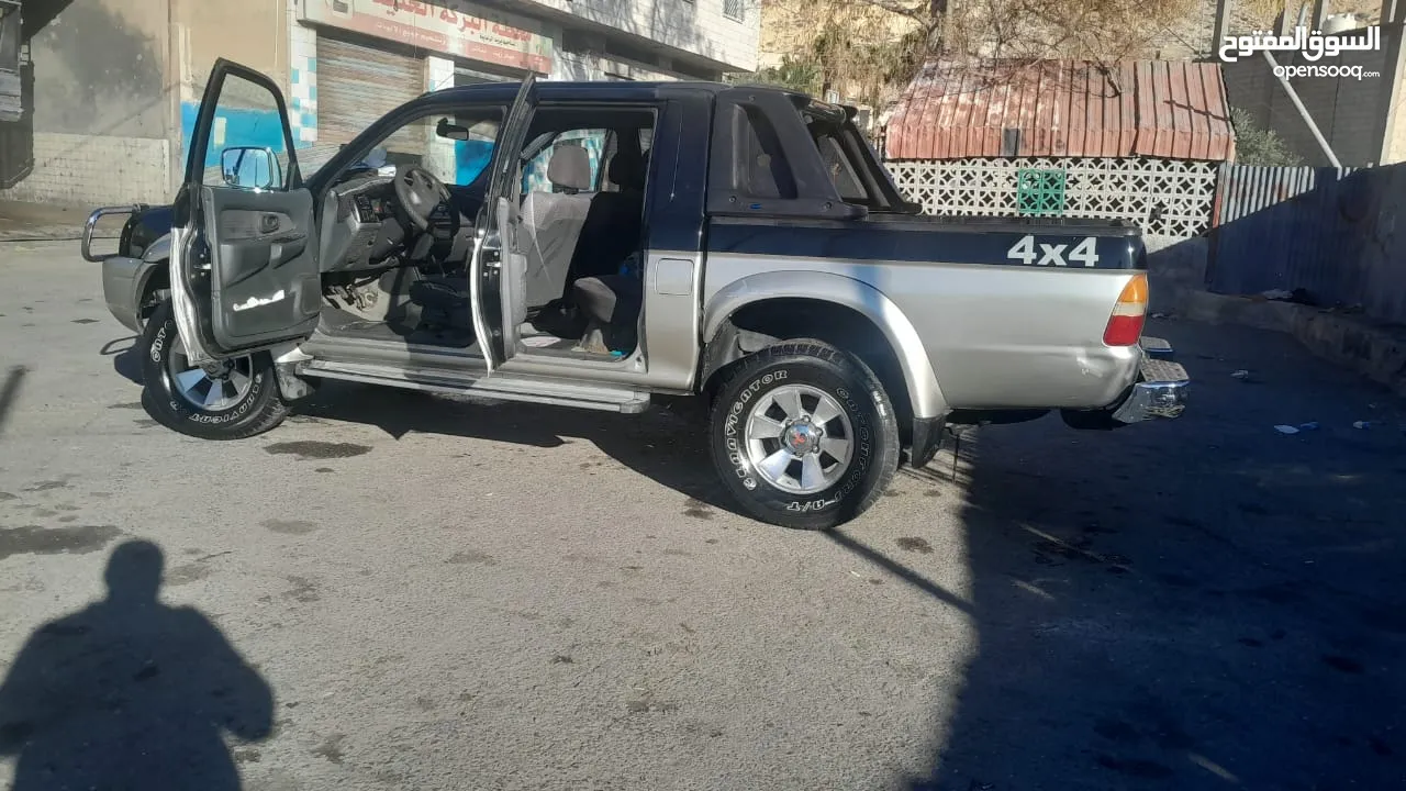 ميتسوبيشي ماغنوم L200 2006