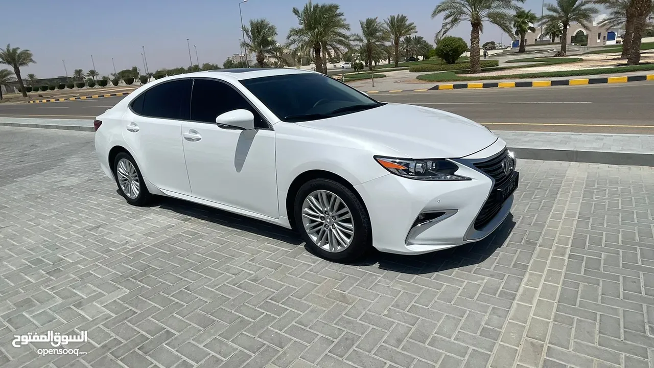 لكزس es350 نظيف وبدون حوادث