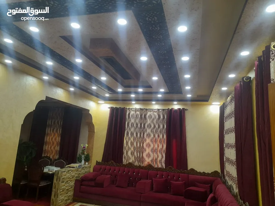 منزل (شبه فيلا) للبيع اربد (حوارة)