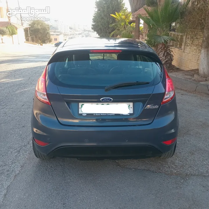 فورد فييستا 2013 جير عادي بنزين