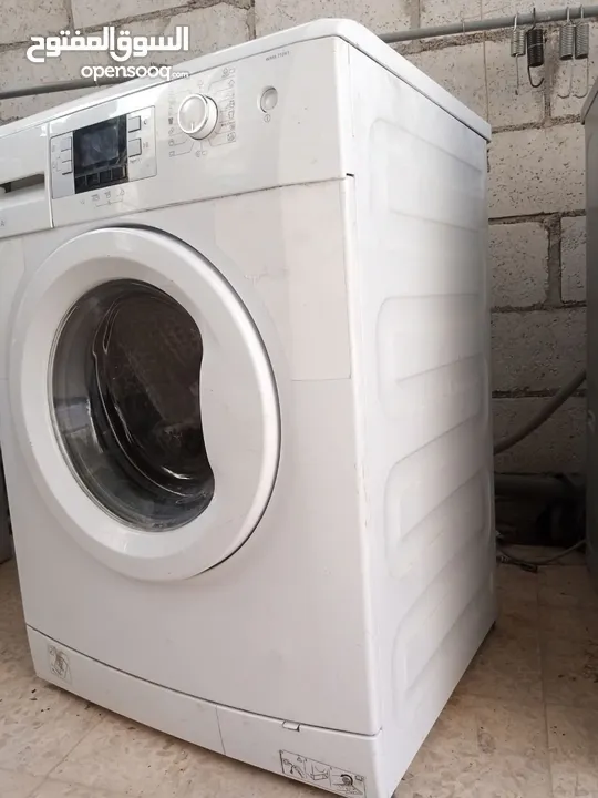 غسالة بيكو بحالة جيدة جدا جدا وسعر حرق فقط 65 دينار