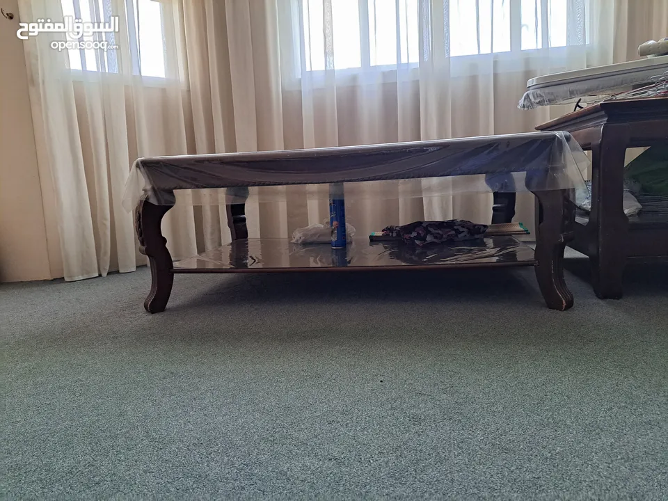 For sale tables in excellent condition