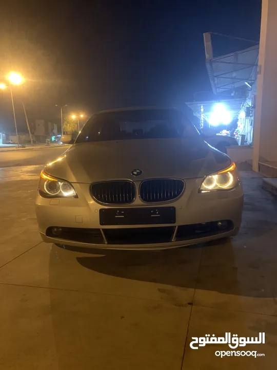 BMWالحاجب523