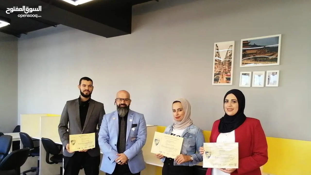 دورات ودبلومات تدريبية مهنية وأكاديمية معتمدة محليا ودوليا