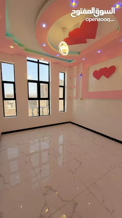 عماره  5شقق شارعين 6/12متر مساحه 3لبن ونصف حررر صنعاء حي دارس جوله مصعب